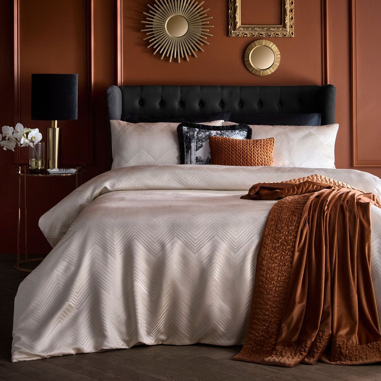 Laurence Llewelyn-Bowen Cocktail Microfibre Duvet Cover Set - Ivory - Cocktail Duvet Cover Set In Ivory 4
