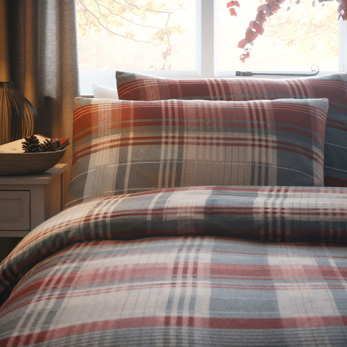 Hygge Connolly Flannelette Brushed Cotton Duvet Cover Set - Connolly Duvet Cover Set In Red 3
