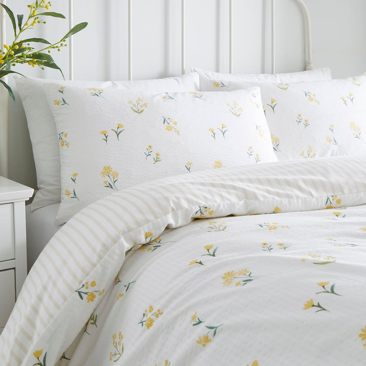 Ditsy Floral Yellow Seersucker Duvet Cover Set - Ditsy Floral Seersucker Duvet Cover Set In Yellow 2
