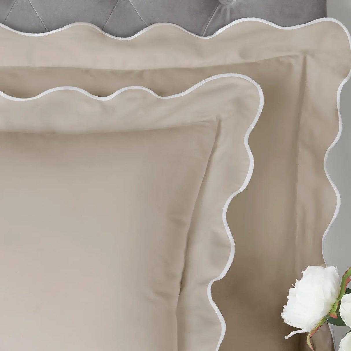 Appletree Boutique Scallop Edge 100% Cotton White Duvet Cover Set 2