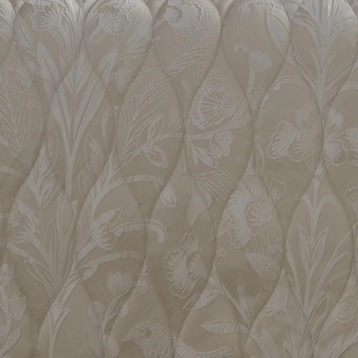 Elysia Bedspread in Champagne 200 x 230cm