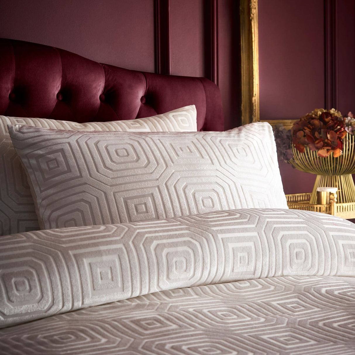 Laurence Llewelyn-Bowen Emile Microfibre Duvet Cover Set - Cream - Emile Duvet Cover Set In Cream 2