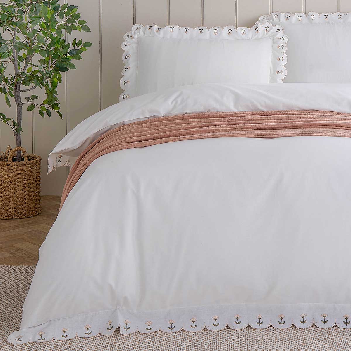 Florrie Duvet Cover Set by Wylder Nature