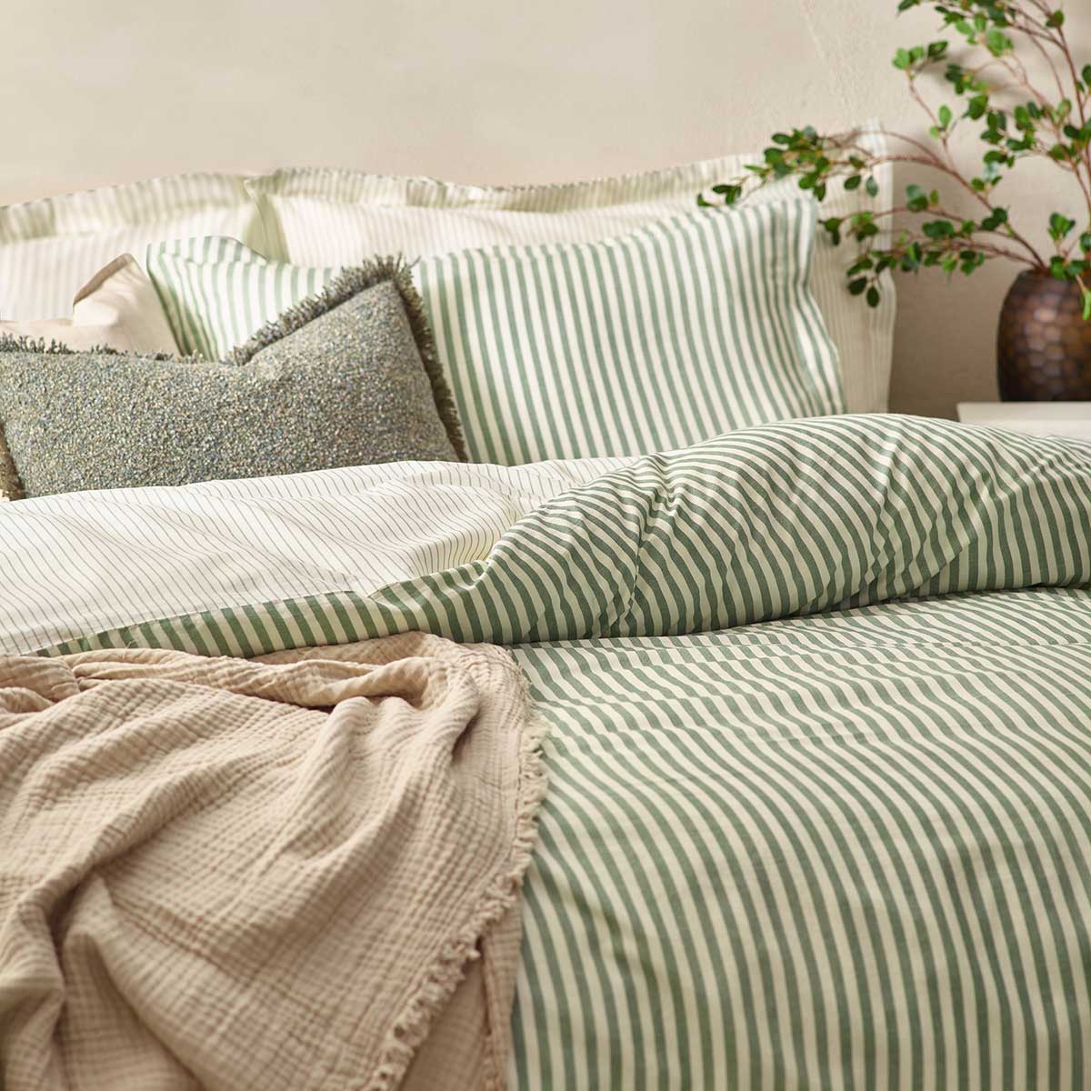 Hebden Duvet Cover Set by Yard