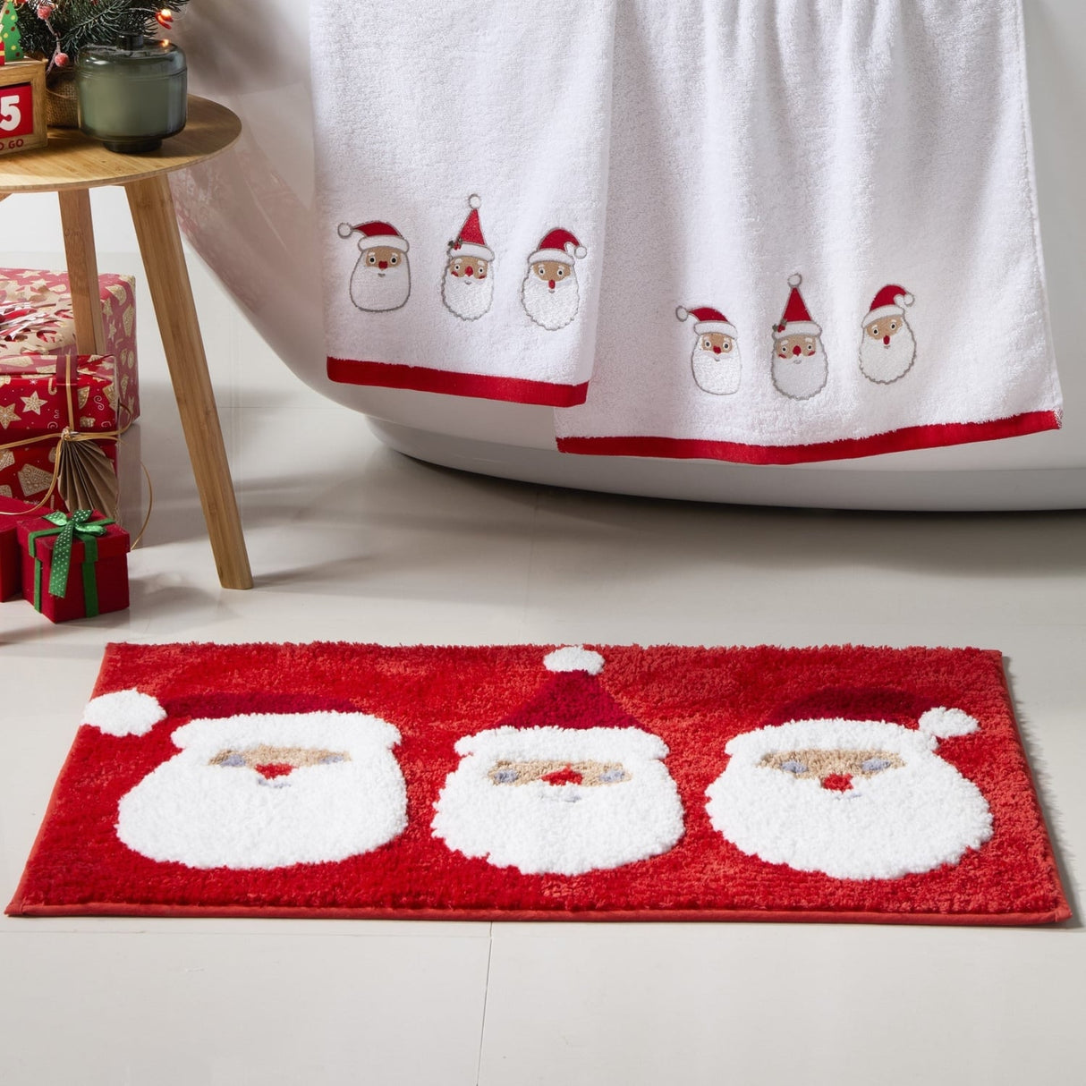 Jolly Santa Christmas Bath Mat Red 50 x 80cm