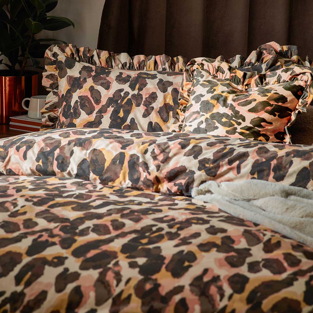 Leopard Duvet Cover Set by furn.