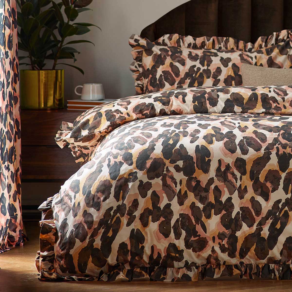 Leopard Duvet Cover Set by furn.