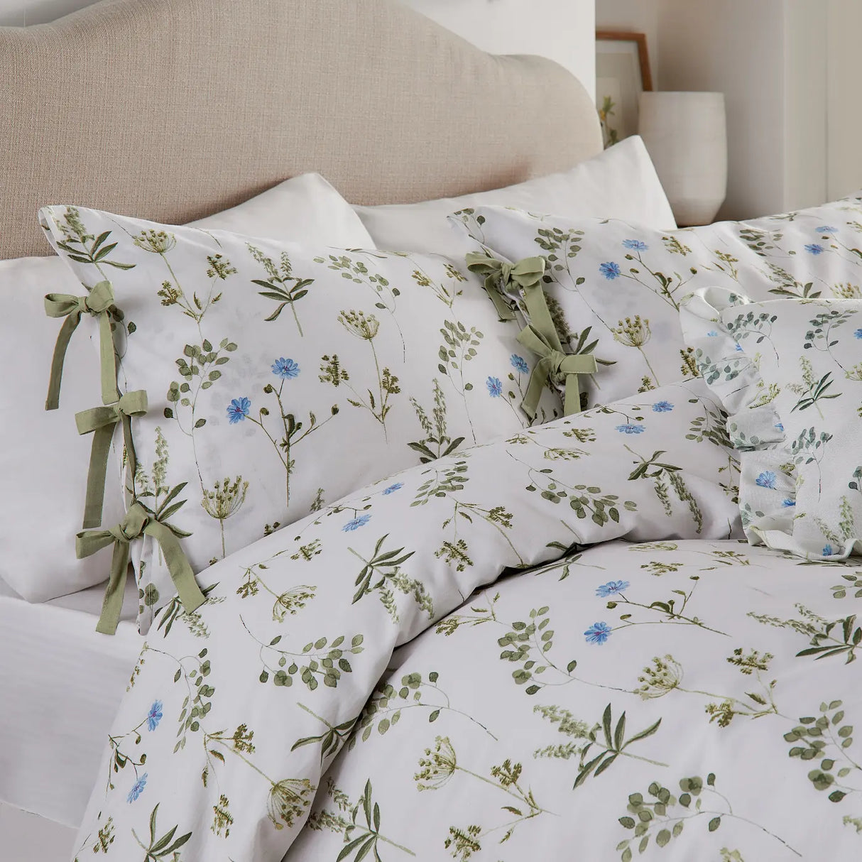 Meadow Duvet Cover Set by Wylder Nature