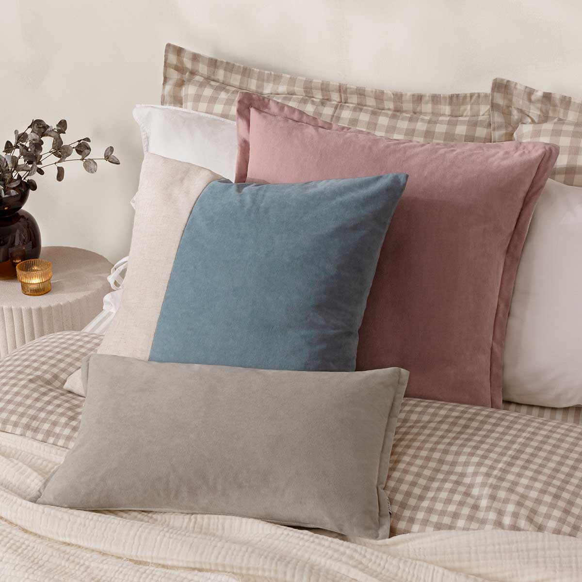 Morden Cushion Cover / Filled Cushion 20" x 20" (50cm x 50cm) by Yard 13