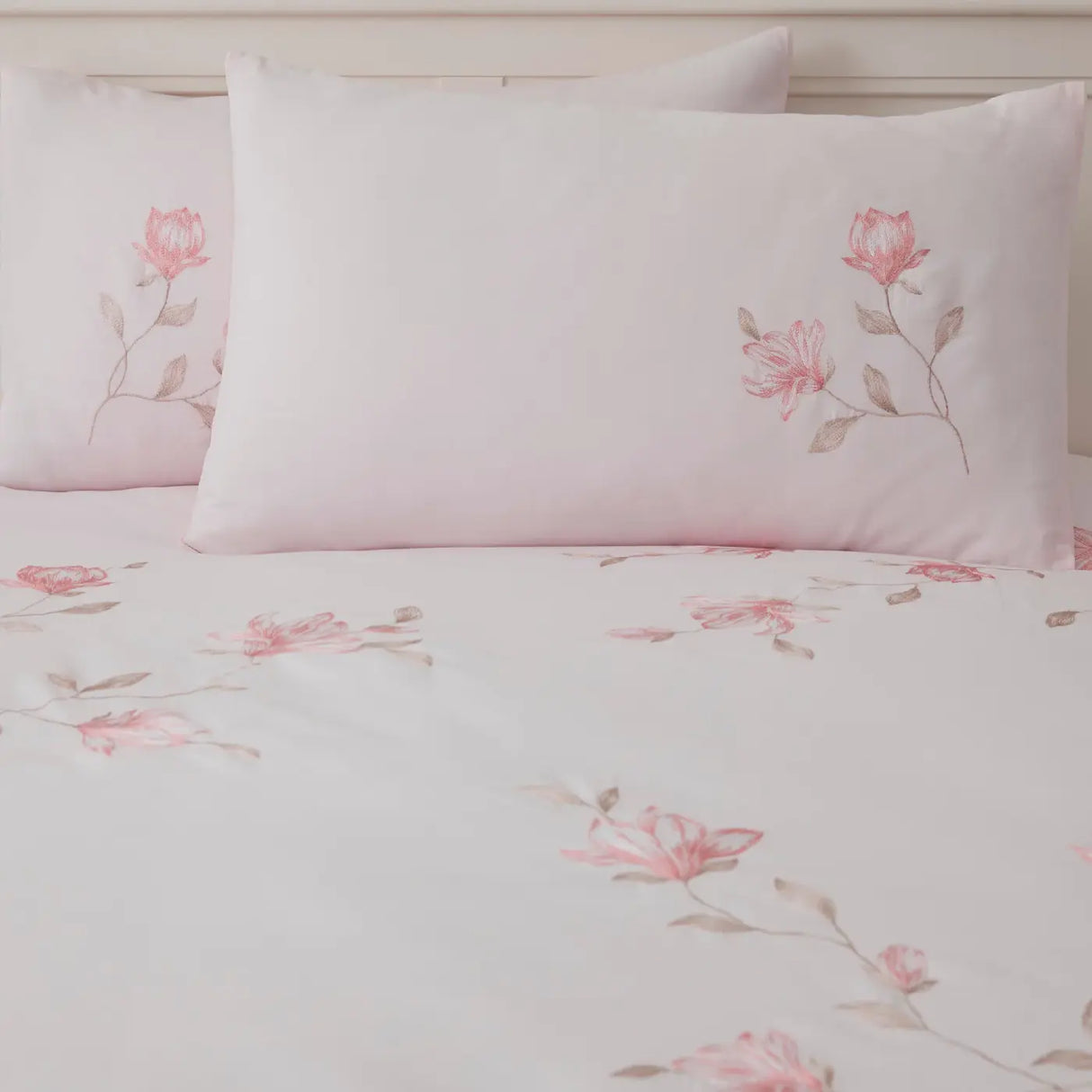 Margot Duvet Cover Set by D & D