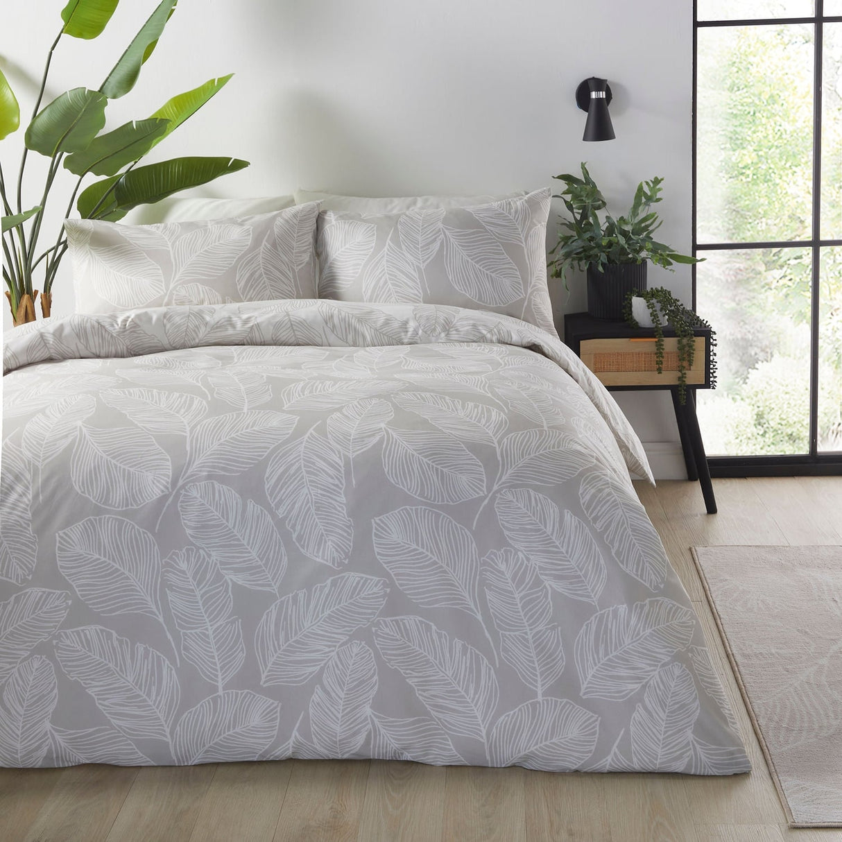 Matteo Easy Care Polycotton Duvet Cover Set - Natural