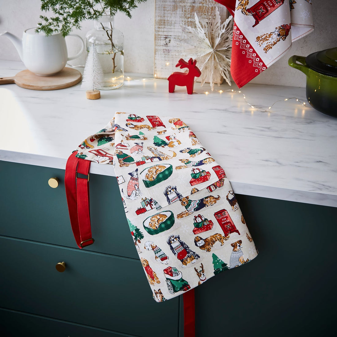 Ulster Weavers Merry Mutts Christmas Dog Print Apron 100% Cotton
