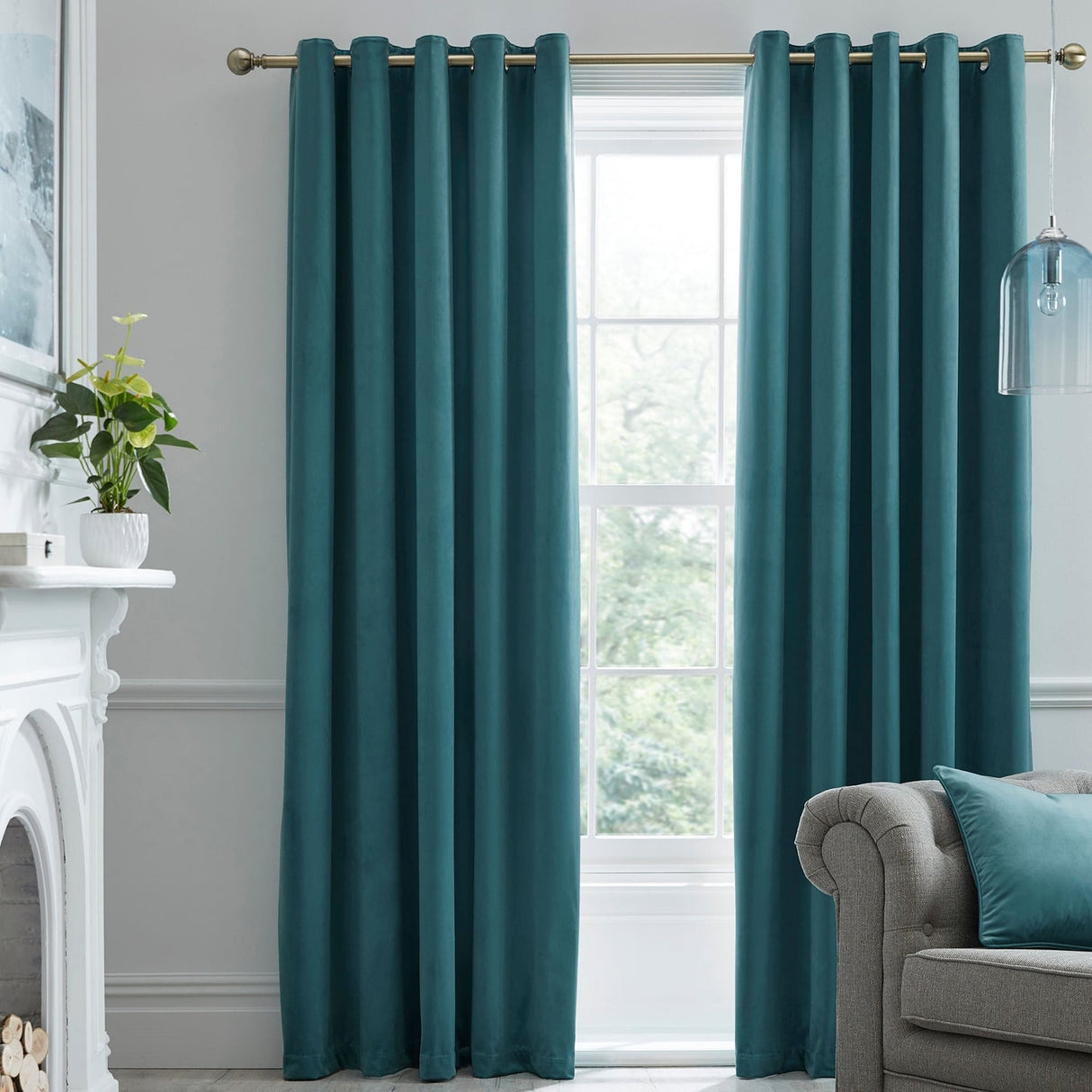 Laurence Llewelyn-Bowen Montrose Velvet Blackout Eyelet Curtains - Teal Light Filtering