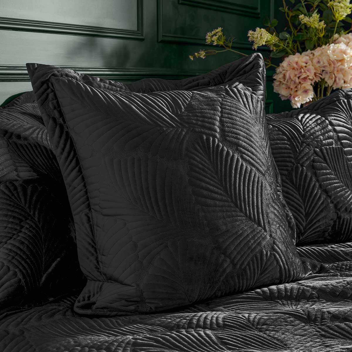 Palmeria Duvet Cover Set by Paoletti
