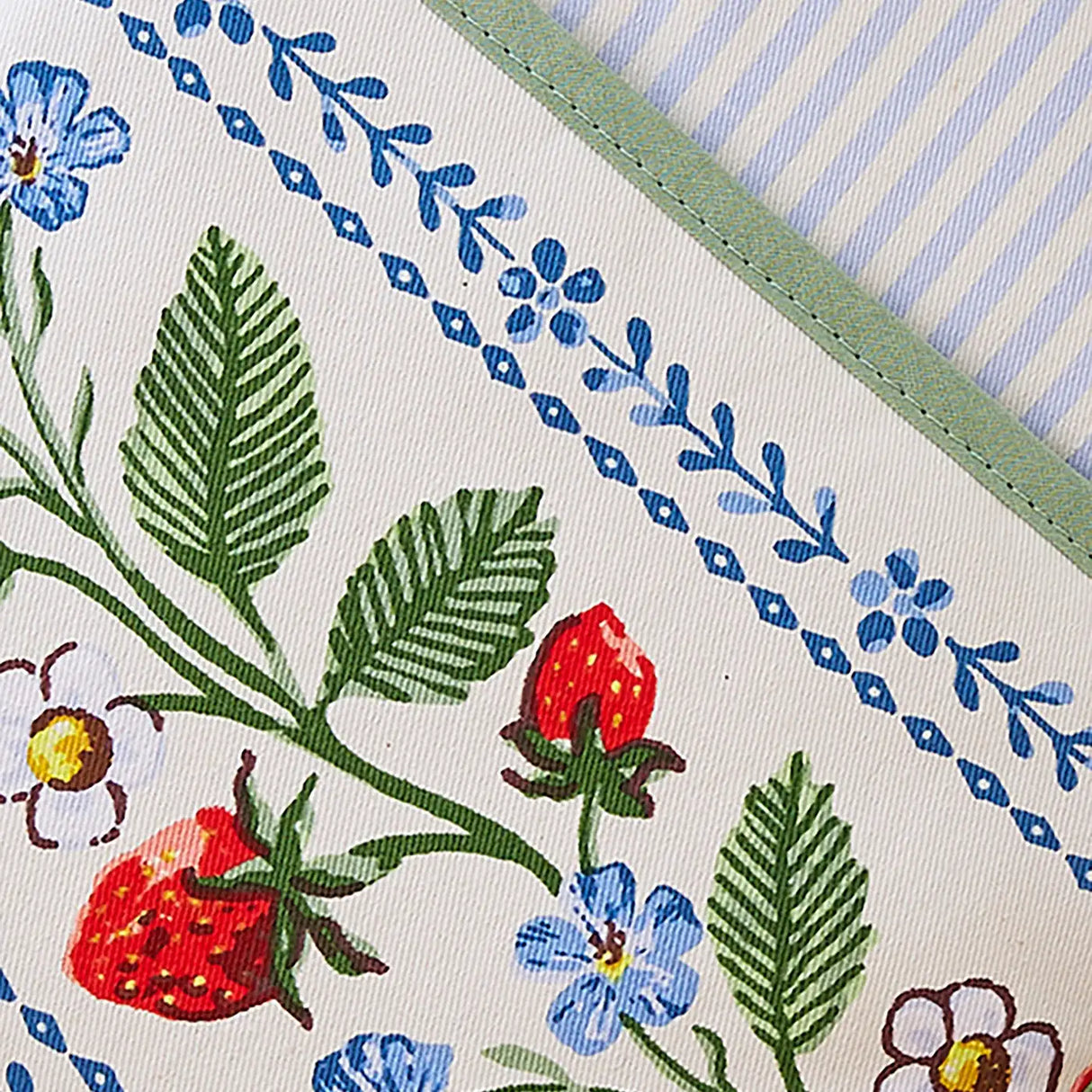 Strawberry Patch Pot Mitt in Green