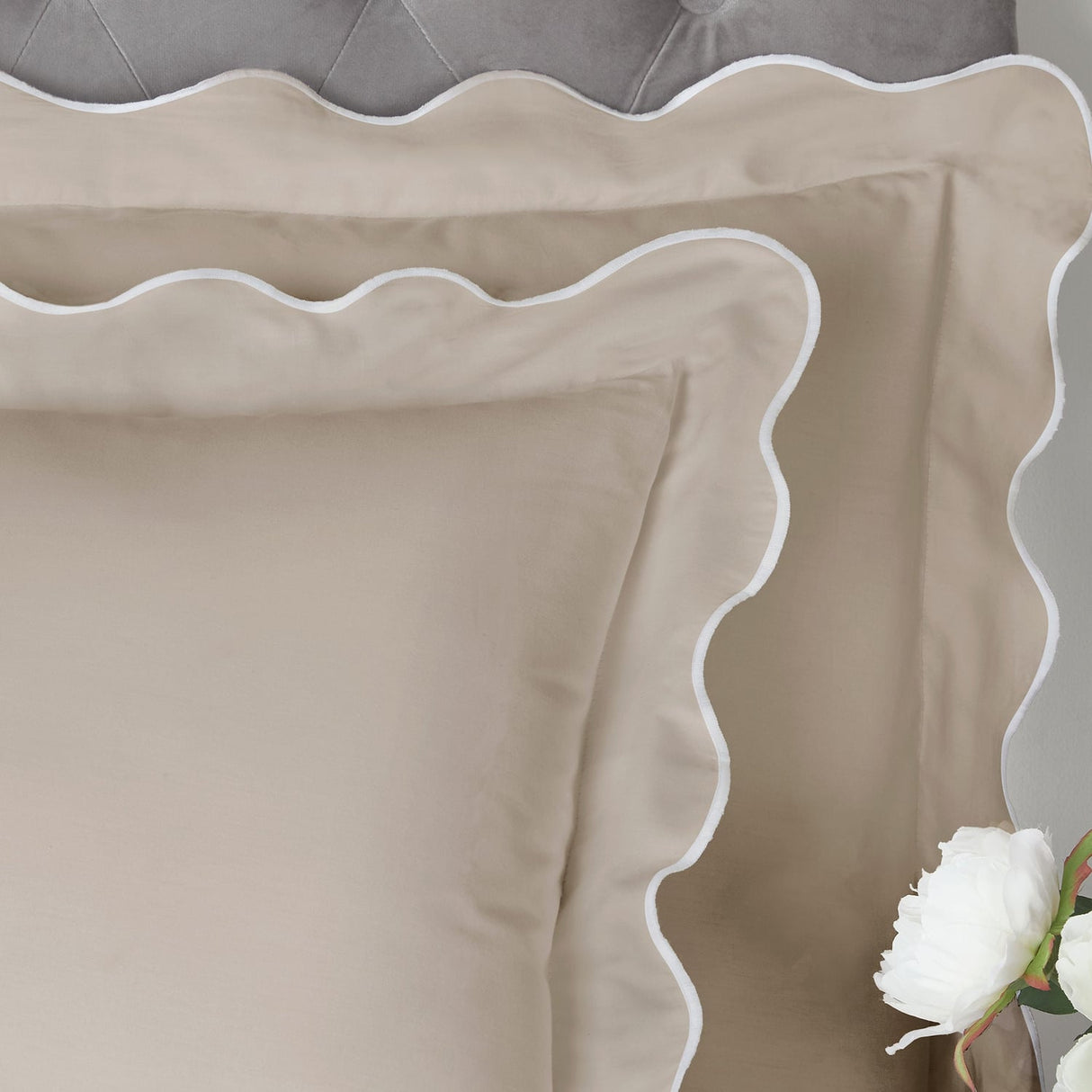 Scallop Edge 100% Cotton White Duvet Cover Set - Natural - Scallop Edge Duvet Cover Set In Natural 3