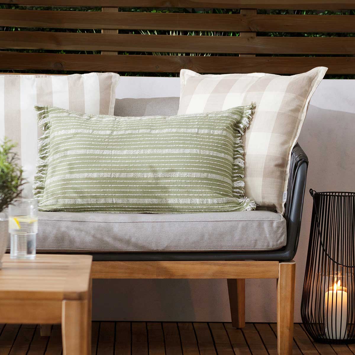 Tide Outdoor Cushion Cover / Filled Cushion 16" x 24" (40cm x 60cm) by Yard