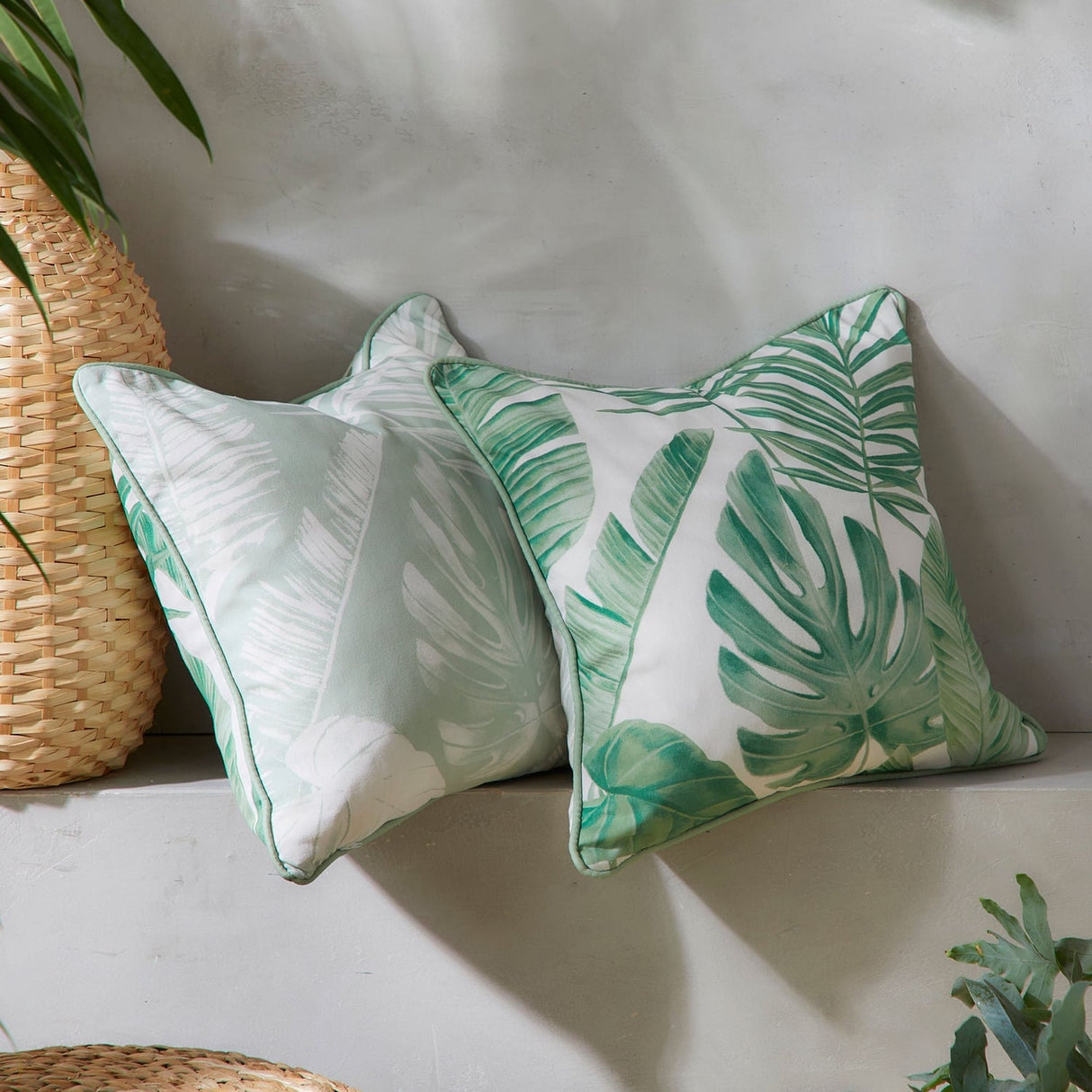 Tahiti Outdoor Green & Silver 100% Cotton Cushion Cover 43cm x 43cm - Green