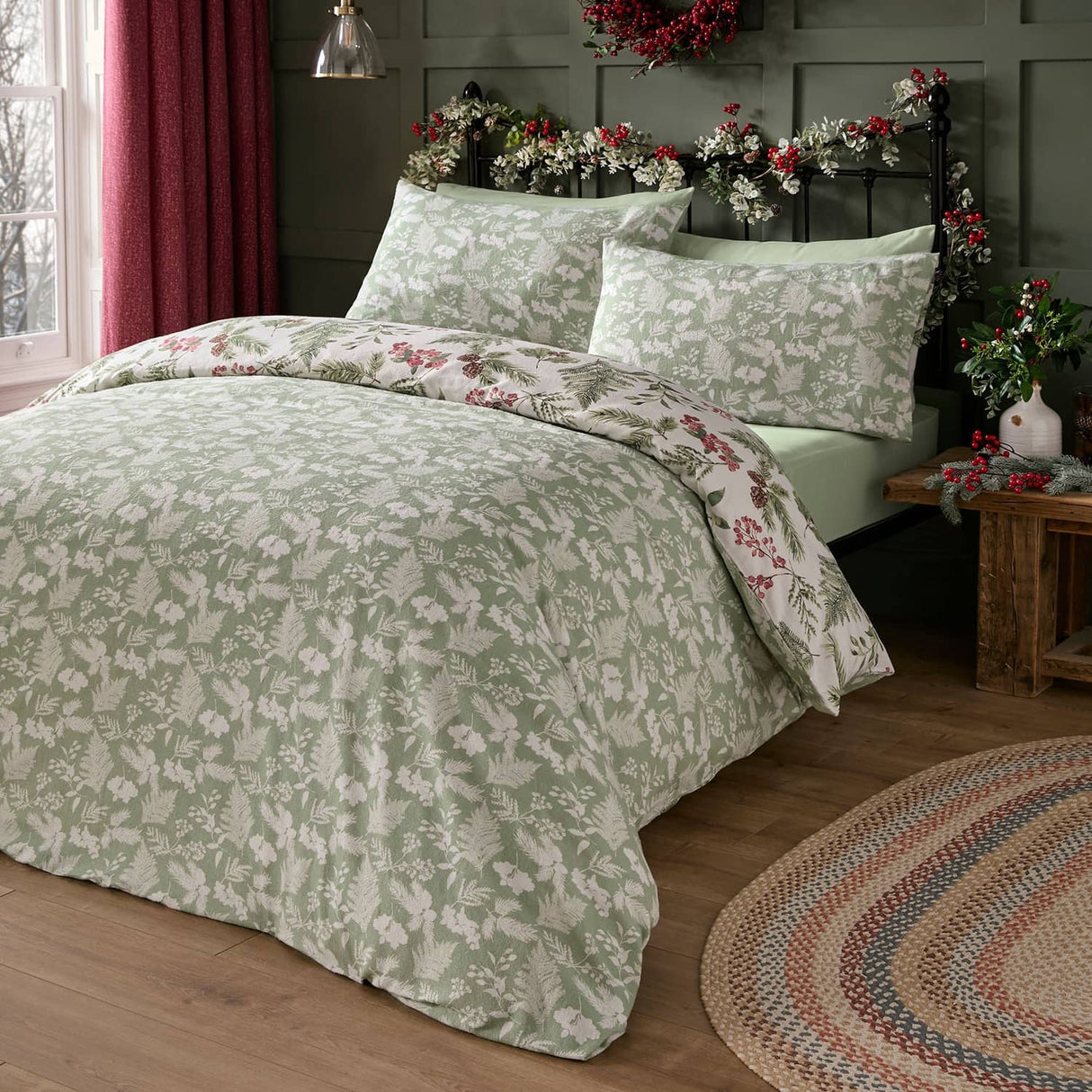 Winter Sprigs Flannelette Brushed Cotton Duvet Cover Set - Winter Sprigs Duvet Cover Set In Green 4