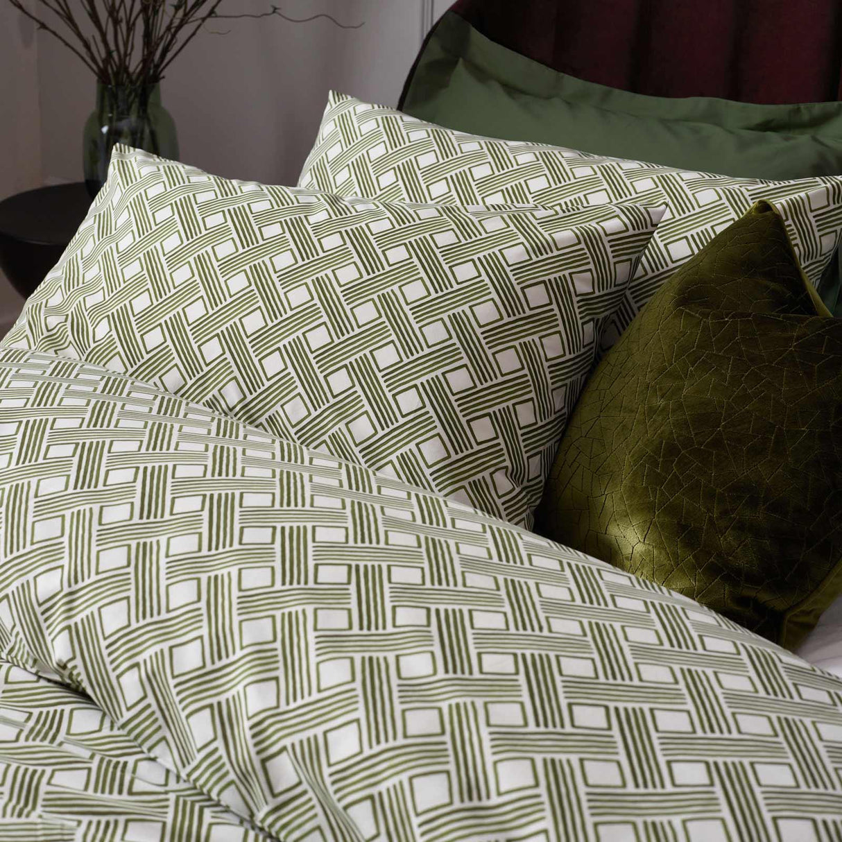 Alexa Abstract Cotton Rich Olive Duvet Cover Set