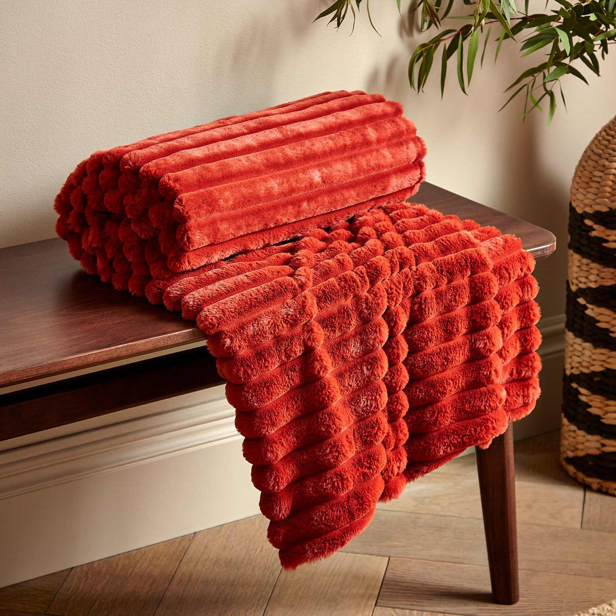 Cosy Ribbed Throw Blanket 130cm x 170cm by Catherine Lansfield
