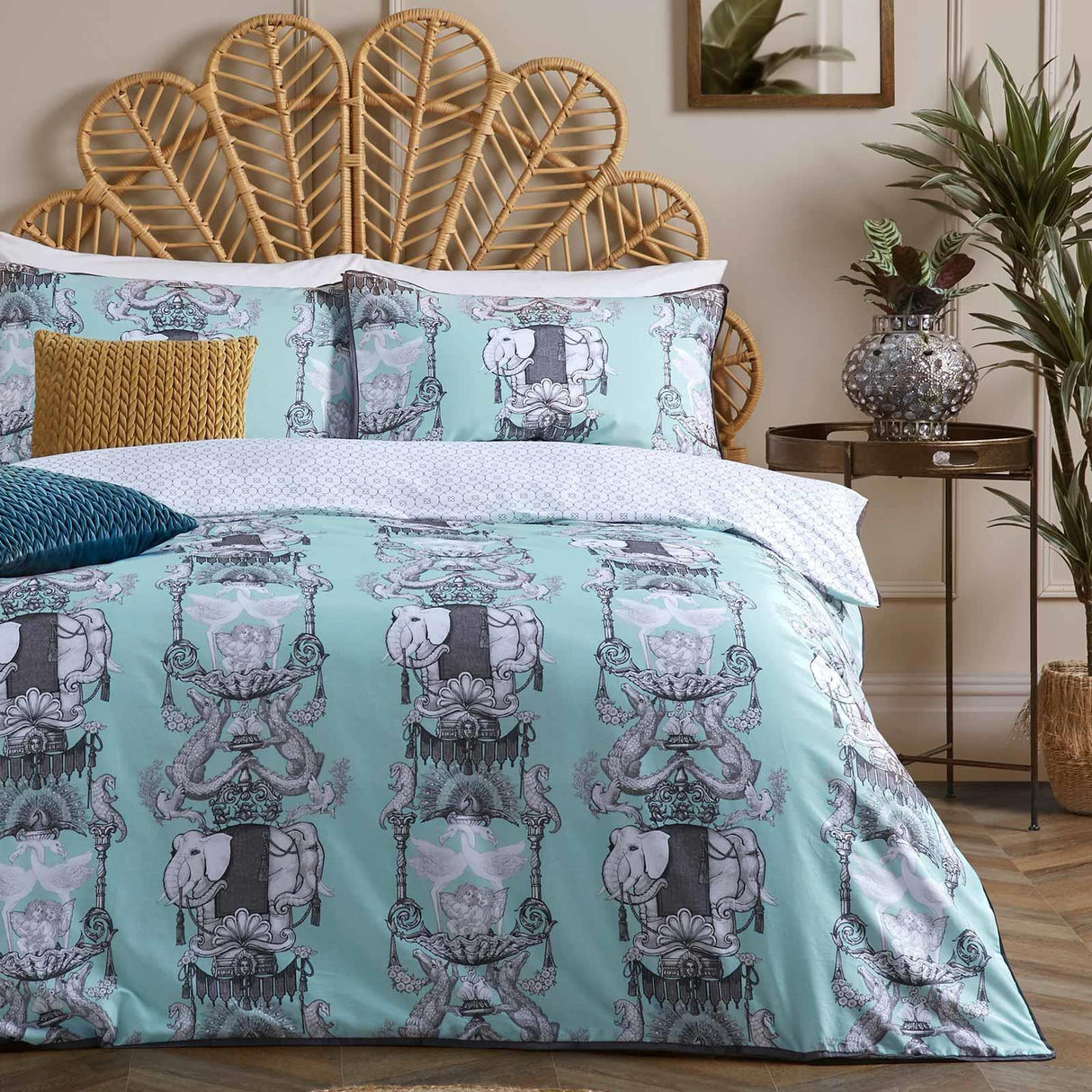 Animalia Cotton Sateen Duvet Cover Set