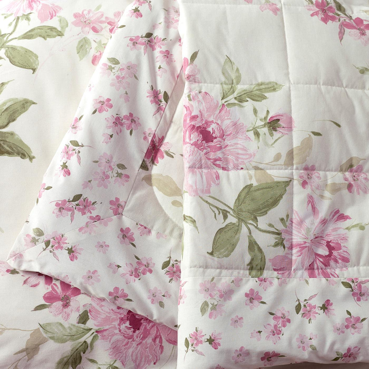 Catherine Lansfield Avebury Floral Reversible Quilted 220x230cm Bedspread Cream