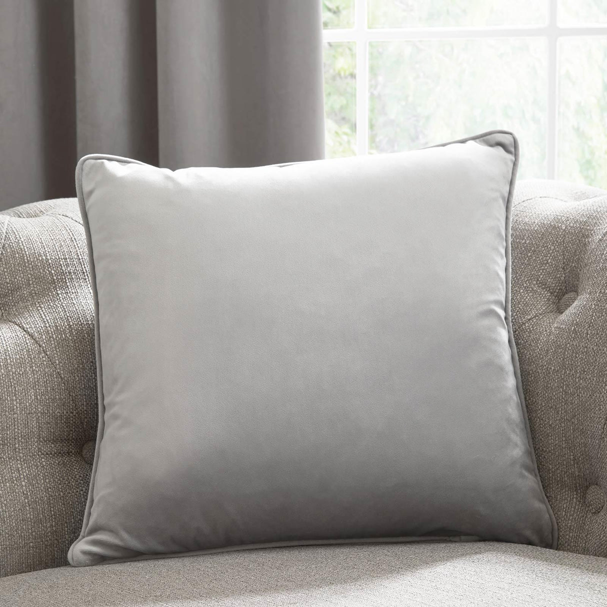 Laurence Llewelyn-Bowen Montrose Velvet Cushion Cover 43cm x 43cm - Silver