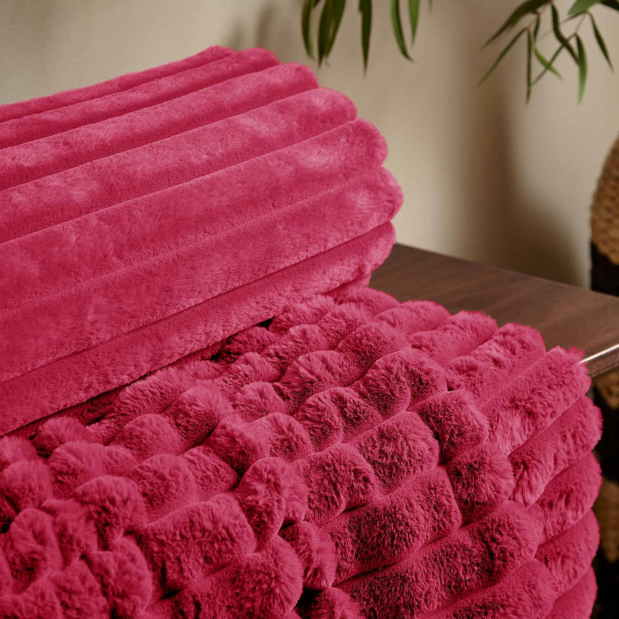 Cosy Ribbed Throw Blanket 130cm x 170cm by Catherine Lansfield