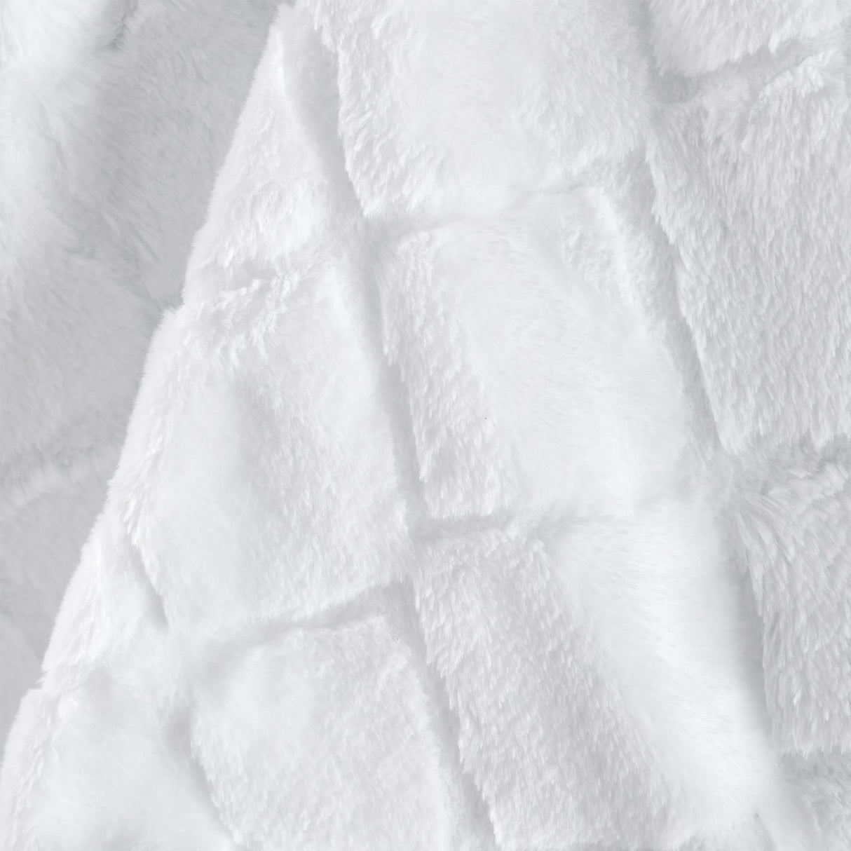 Cosy Diamond Throw Blanket 130cm x 170cm by Catherine Lansfield