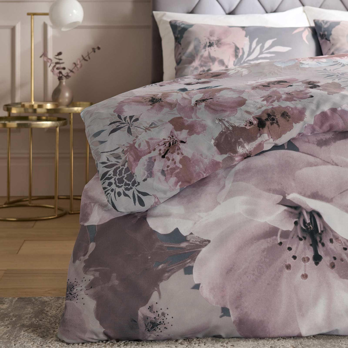Dramatic Floral Duvet Cover Set by Catherine Lansfield