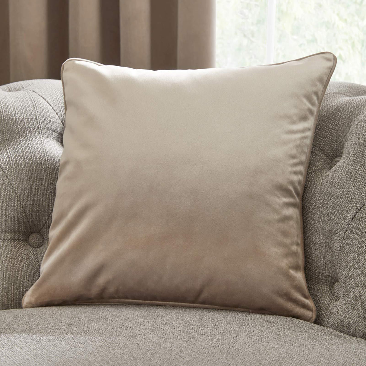 Laurence Llewelyn-Bowen Montrose Velvet Cushion Cover 43cm x 43cm - Linen