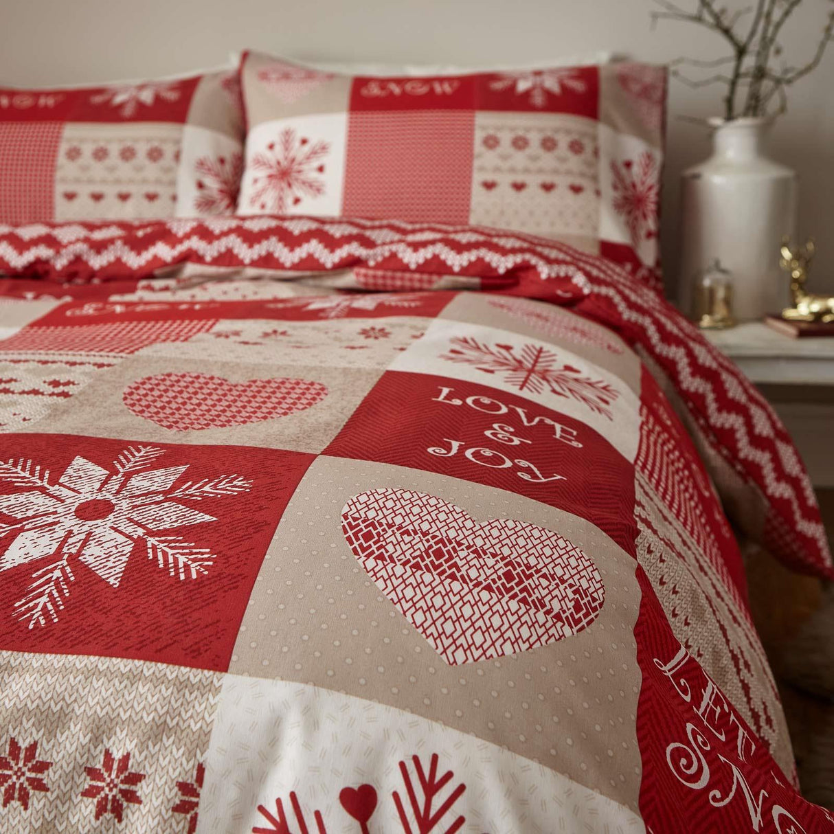 Christmas Let It Snow Duvet Cover Set by Catherine Lansfield