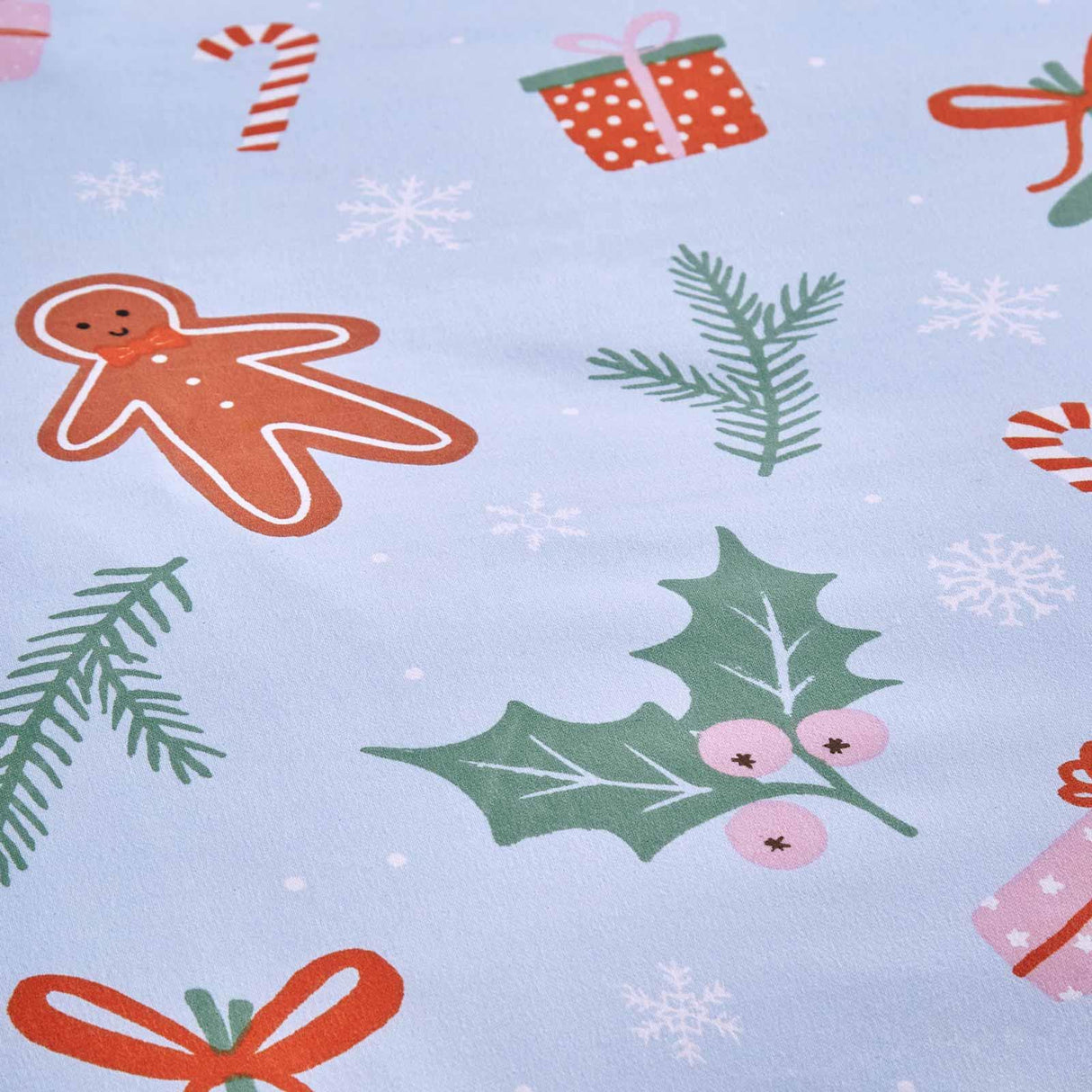 Christmas Gingerbread Duvet Cover Set by Catherine Lansfield