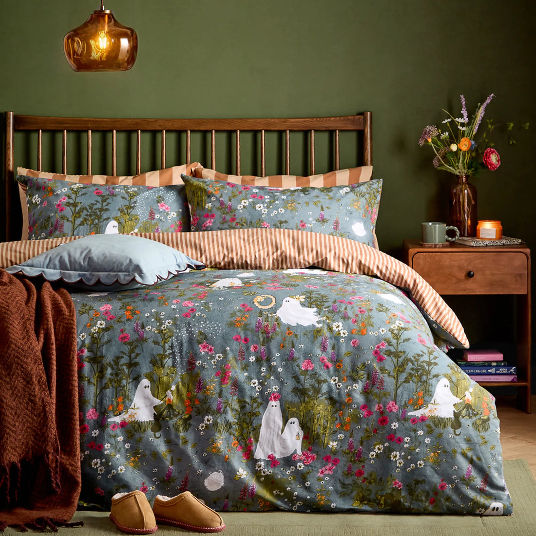 Bootanical Forest Reversible Halloween Polycotton Duvet Cover Set