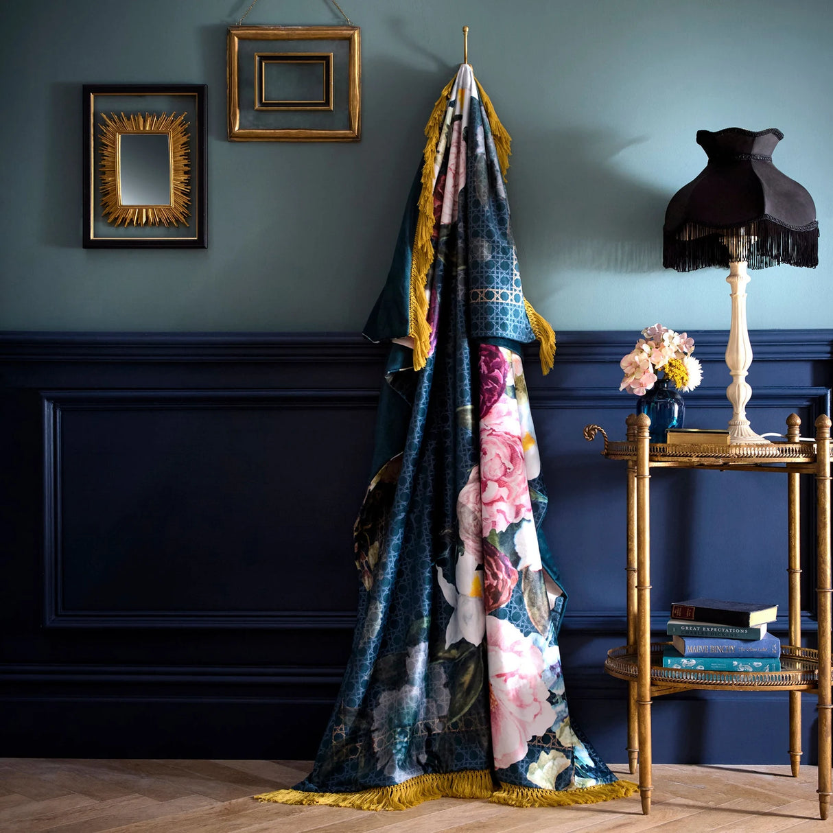 Bouquet List Blue Throw Blanket 130 x 180cm - main product image