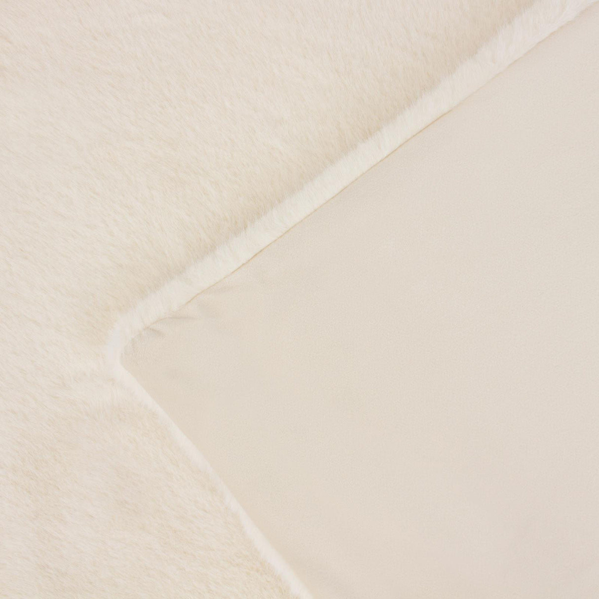 Stanza Faux Fur Throw Blanket 130cm x 180cm by Paoletti