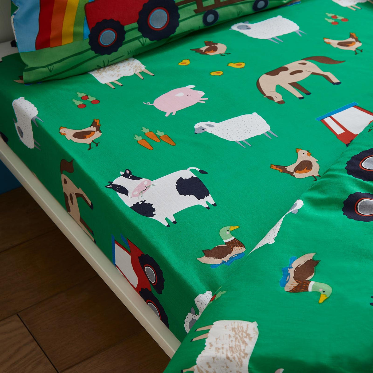 Farmyard Animals Fitted Sheet by Catherine Lansfield
