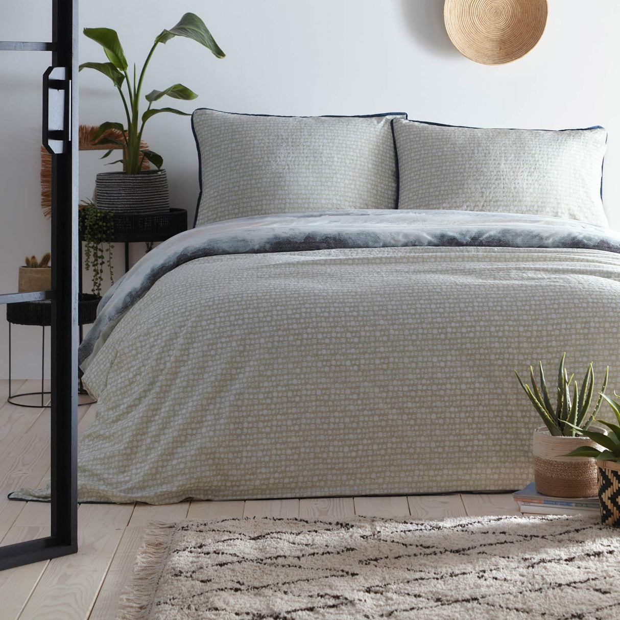 Landscape Cotton Duvet Cover Set by Appletree Loft