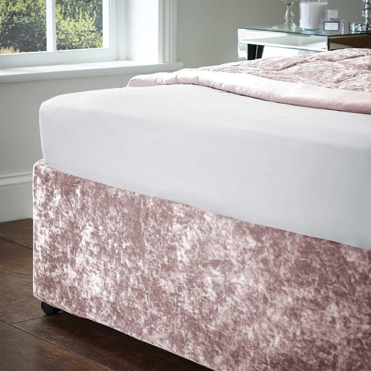 Crushed Velvet Divan Base Wrap by Catherine Lansfield