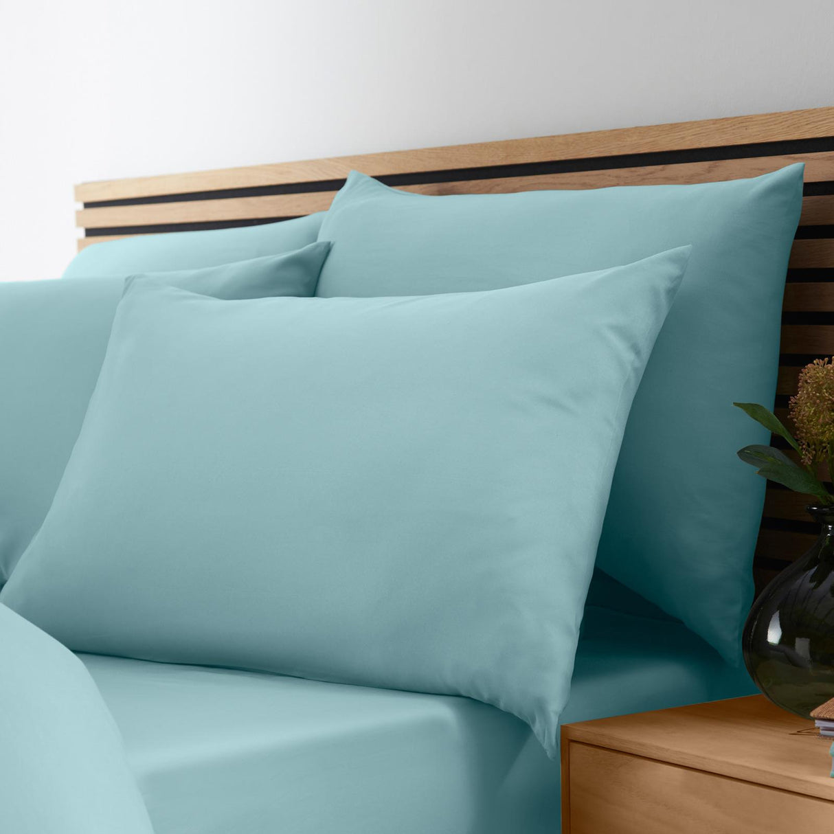 So Soft Easy Iron Pillowcase 4 Pack by Catherine Lansfield