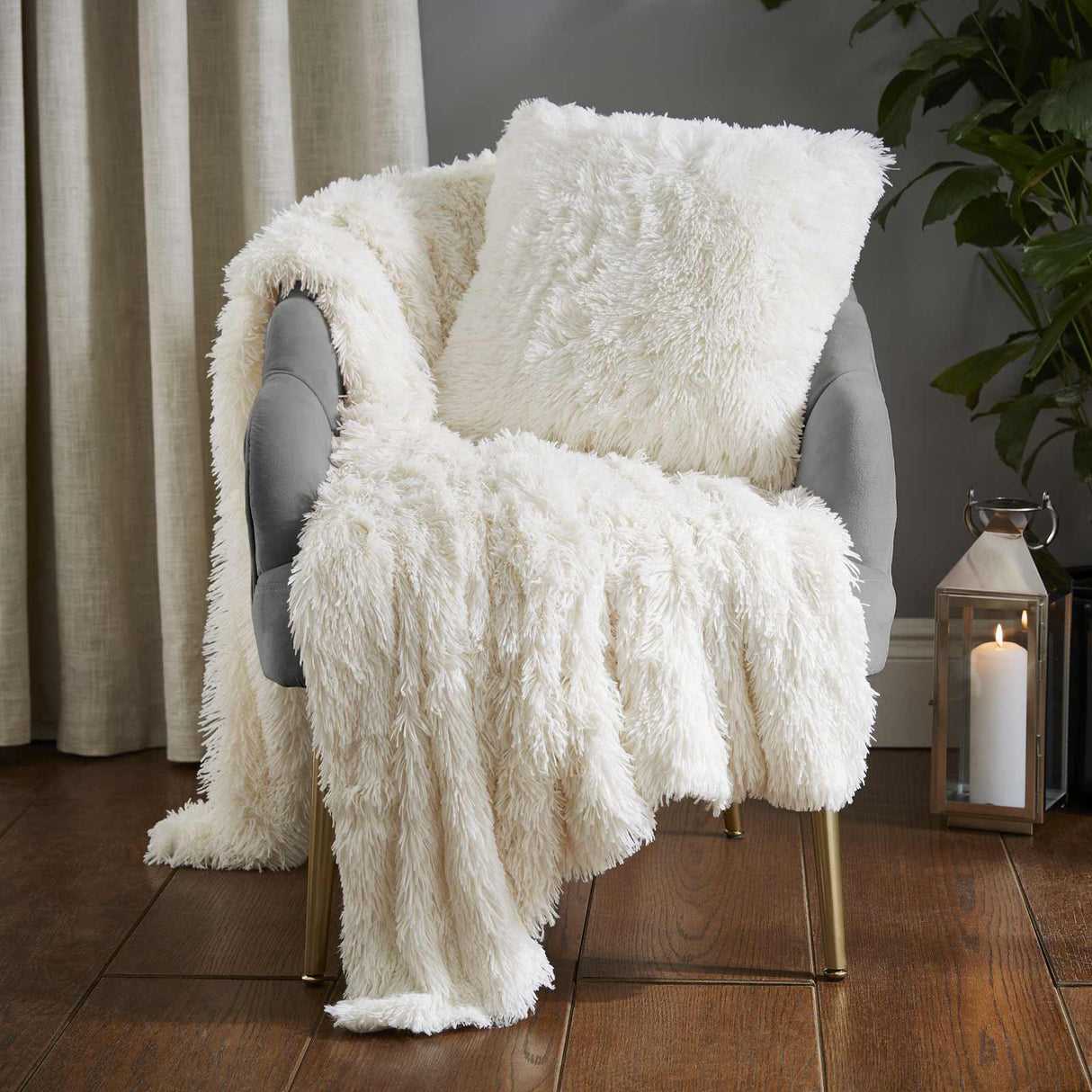 Catherine Lansfield Cuddly Soft Filled Cushion 45cm x 45cm (18" x 18") 15