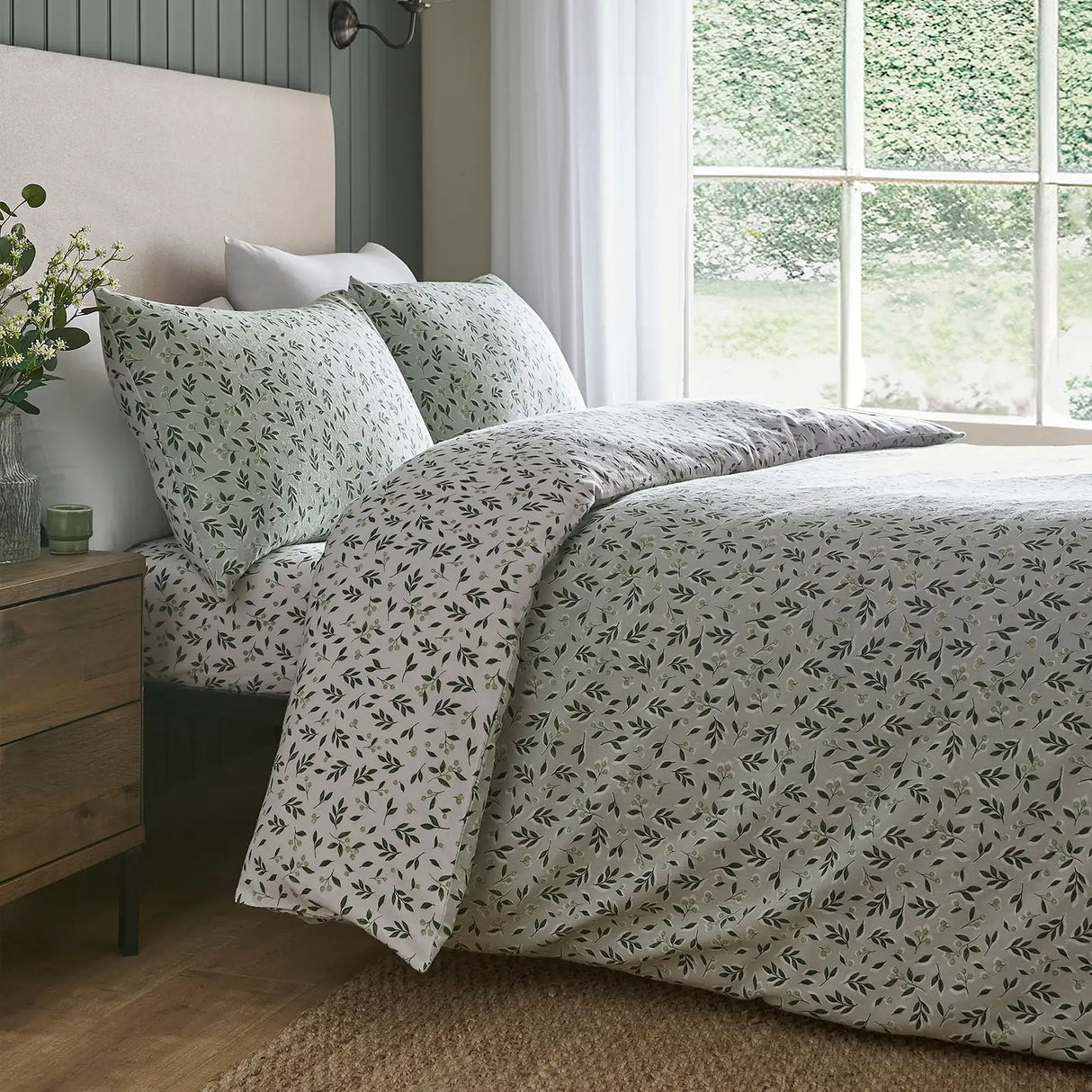 Falling Leaf Green 100% Cotton Duvet Cover Set - main product image
