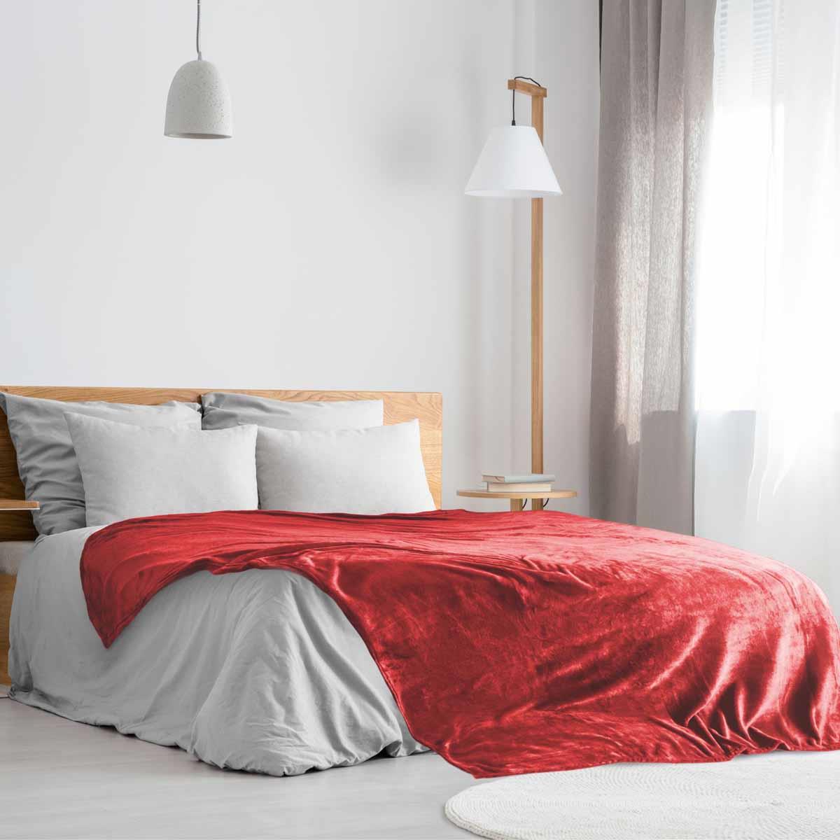 Snug Flannel Fleece Blanket Super Soft Throw by Emma Barclay