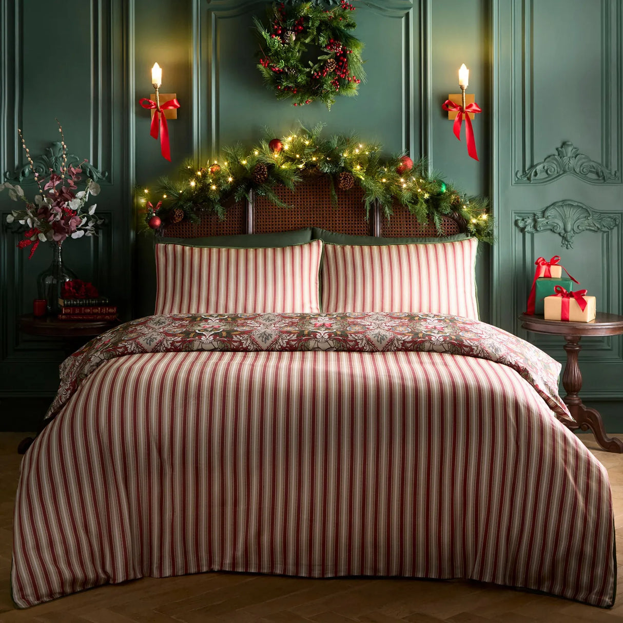 Festive Robin Red 100% Cotton Duvet Cover Set - product image 4