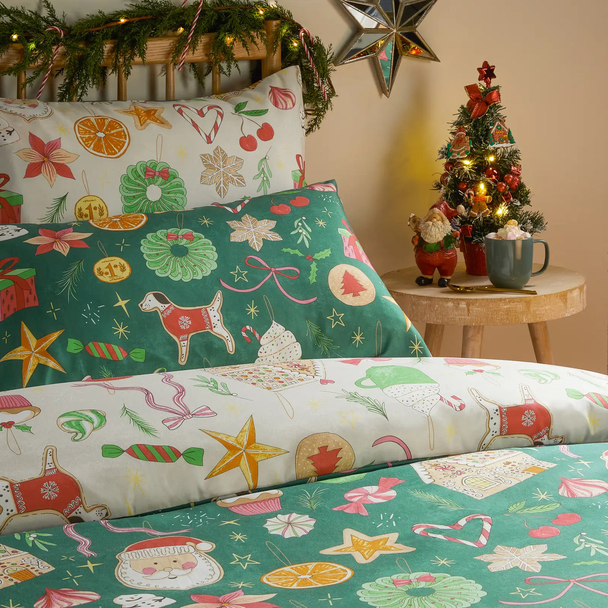 Festive Treats Printed Soft Touch Duvet Cover Set Emerald - image 3