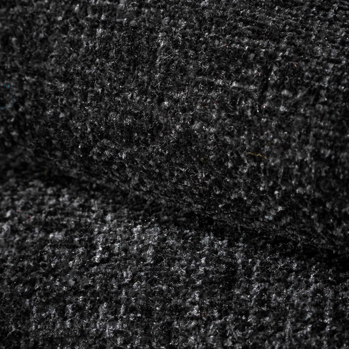 Wilson Plain Chenille Throw Blanket 130cm x 170cm by Catherine Lansfield