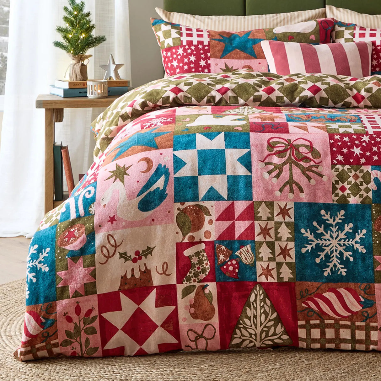 Fika Reversible Festive Duvet Cover Set image 4