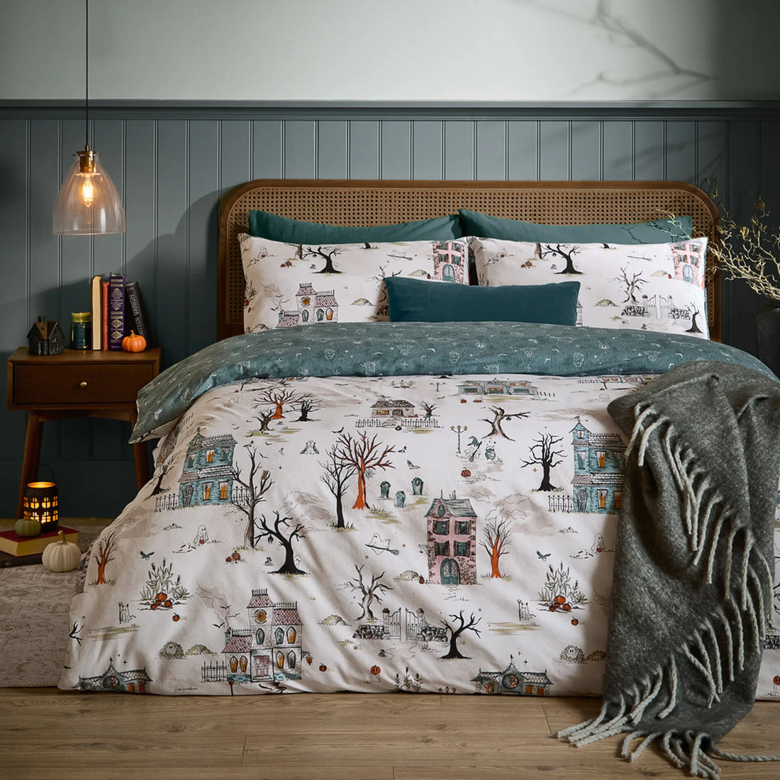 Ghost Town Reversible Halloween Duvet Cover Set