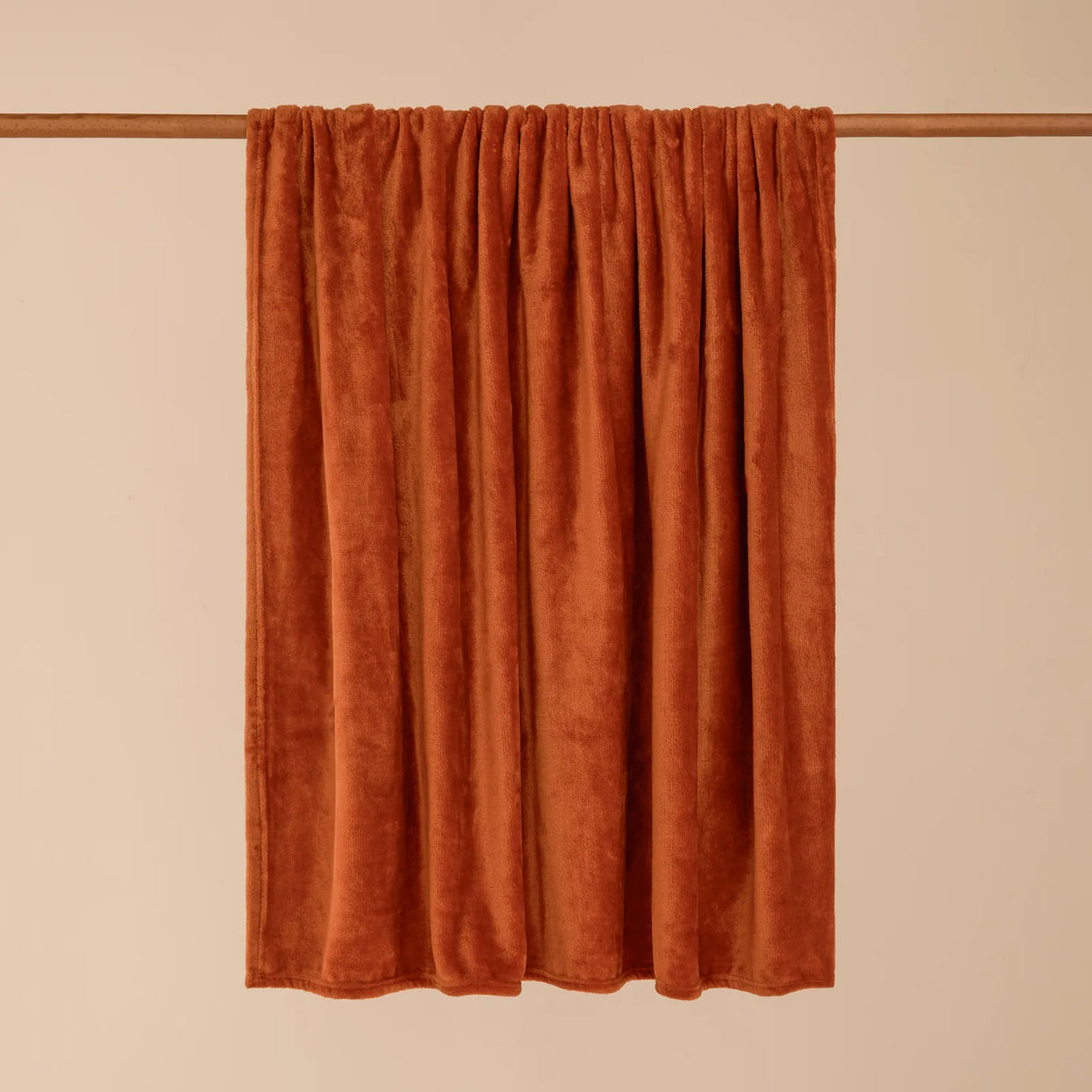 Harrow Fleece Throw Rust 140 x 180cm - image 3